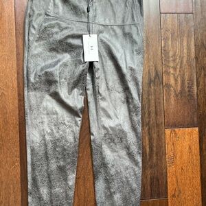 Halston Gray Faux Leather Pants leggings